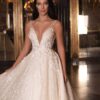 Vestidos de novia: Azalia by WONÁ Concept - En Bridal Room Boutique somos official resellers de esta marca de diseñadores de moda europeos, consíguelos en nuestras boutiques en Caracas y Margarita