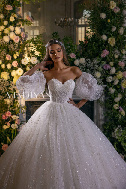 Un espléndido y verdaderamente único vestido de novia en cuanto a diseño, detalles y sofisticación - Bridal Room Boutique
